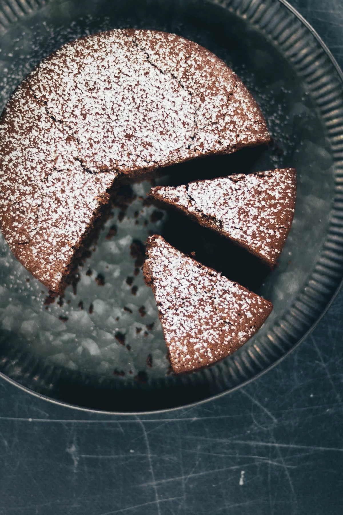 Chocolate Cake Recipe 【5 ingredients & gluten free】