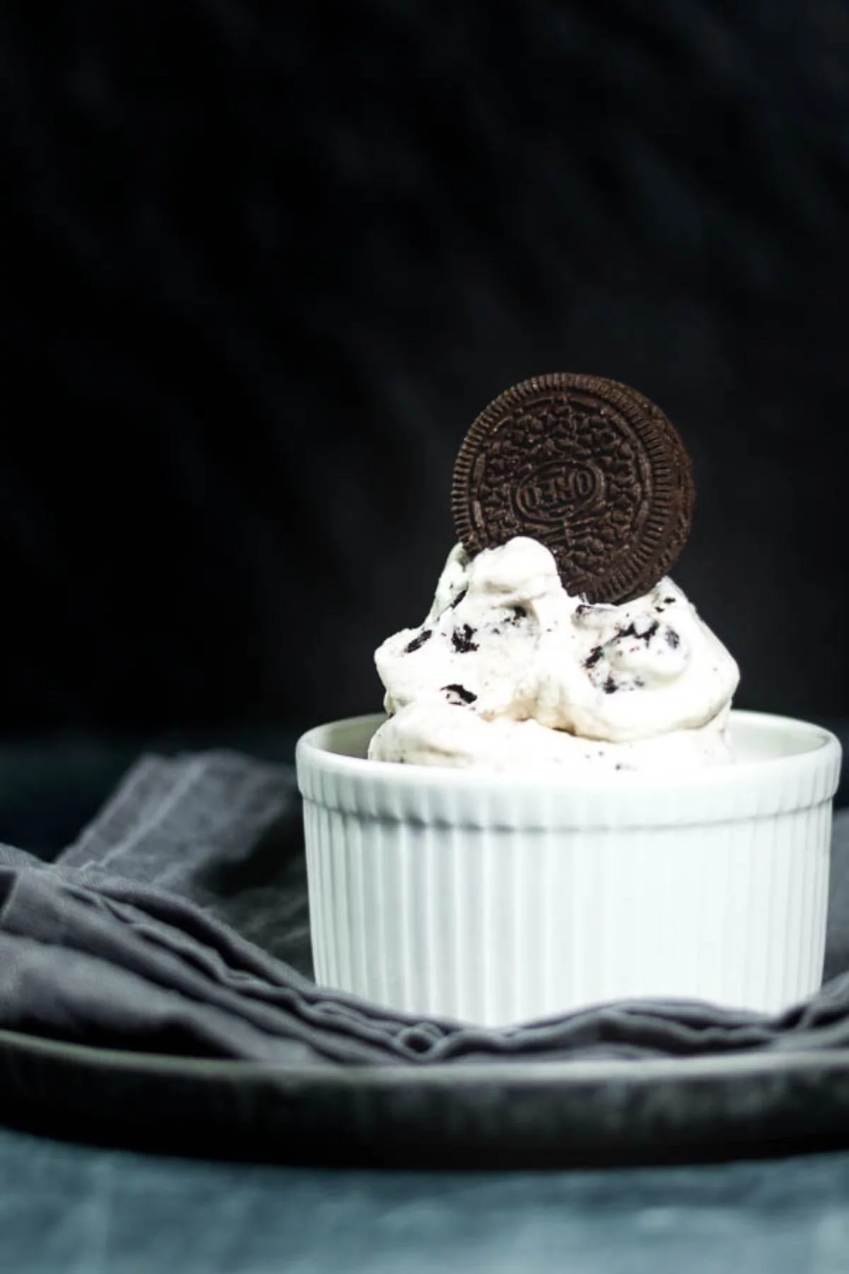 【準備5分！混ぜるだけ！】簡単クッキーアンドクリームアイスのレシピ