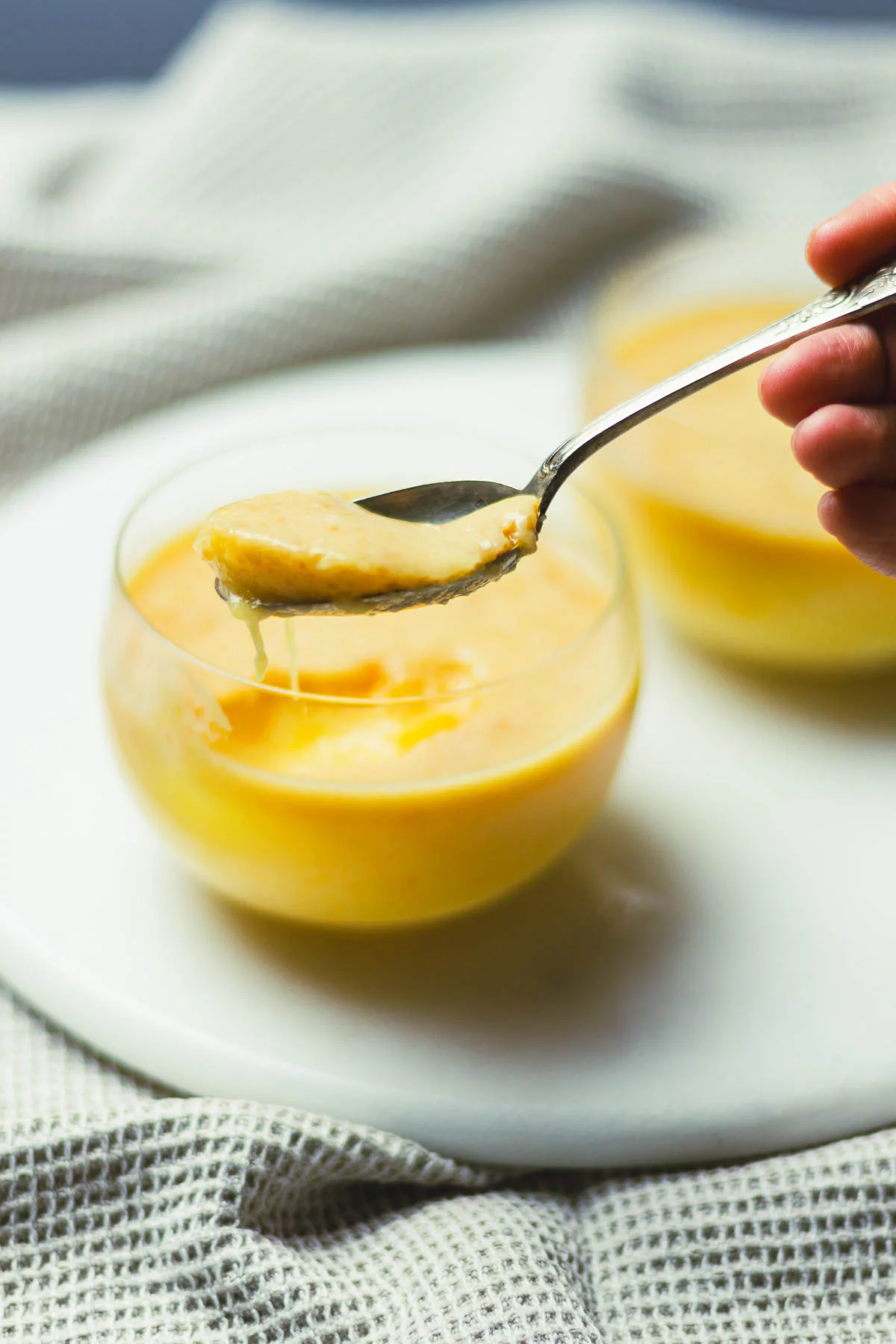 Easy Hong Kong-style Mango Pudding