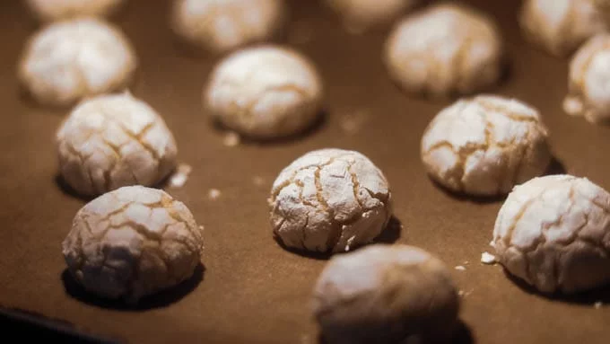材料5つ・小麦粉・バターなし！イタリアのクッキーアマレッティのレシピ＆ラッピング