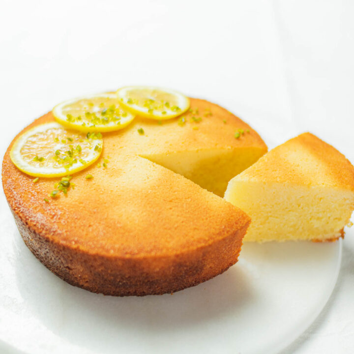 混ぜるだけで超しっとり！レモンたっぷり爽やかレモンケーキの作り方
