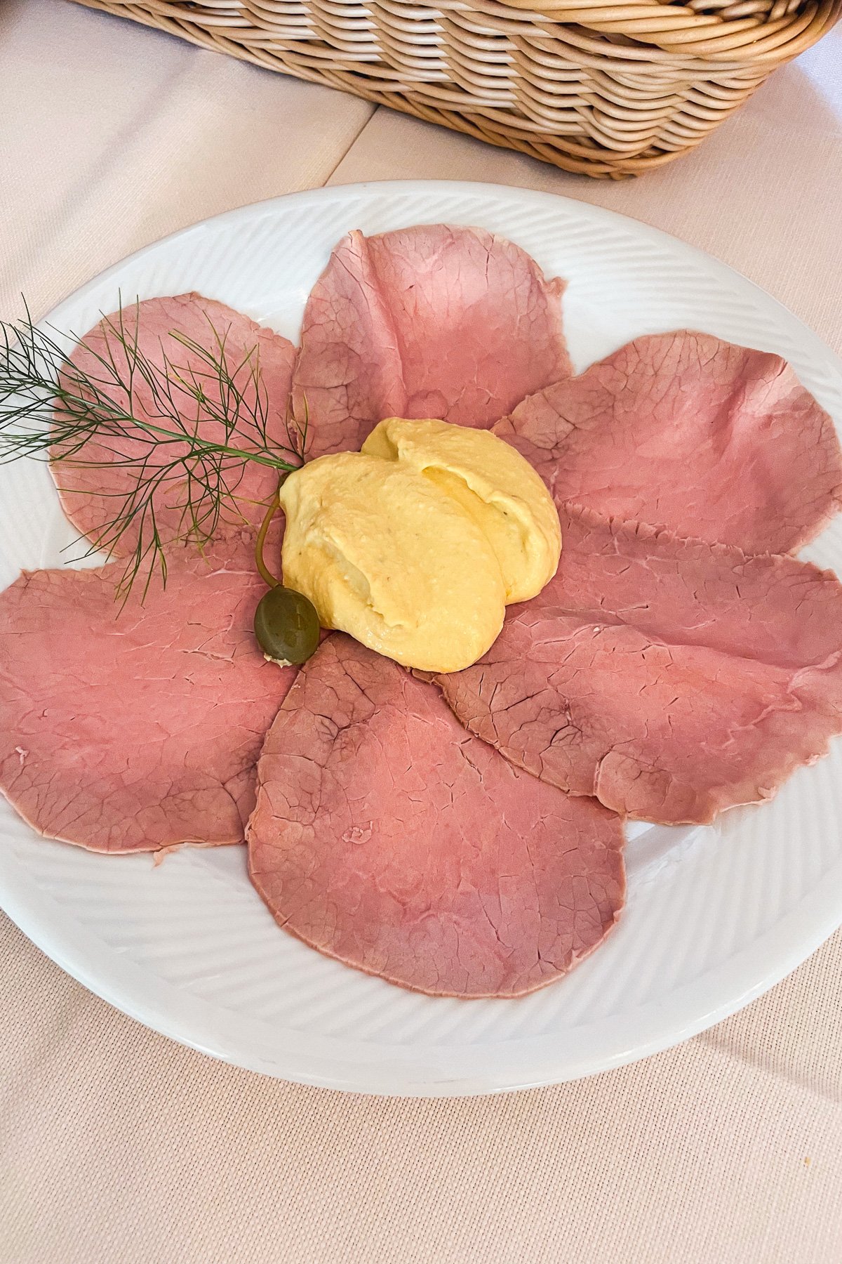 ヴィテッロ・トンナート（vitello tonnato）