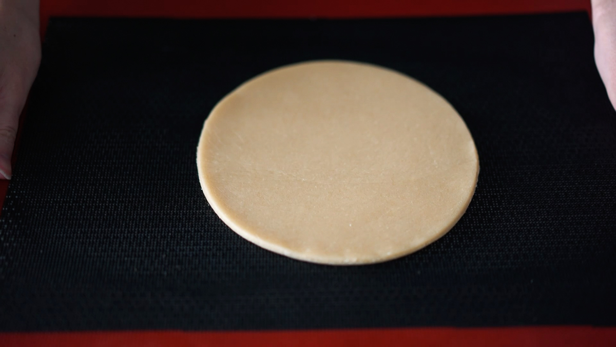 シルパンの上にのせ、170℃に予熱したオーブンで15分ほど焼きます。