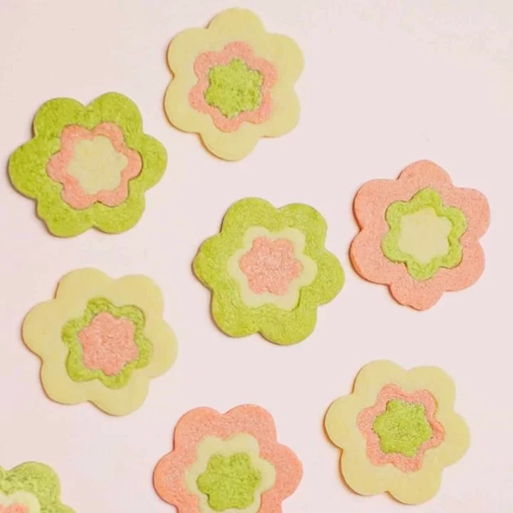 かわいい花のかたち♡3色のひな祭りクッキー
