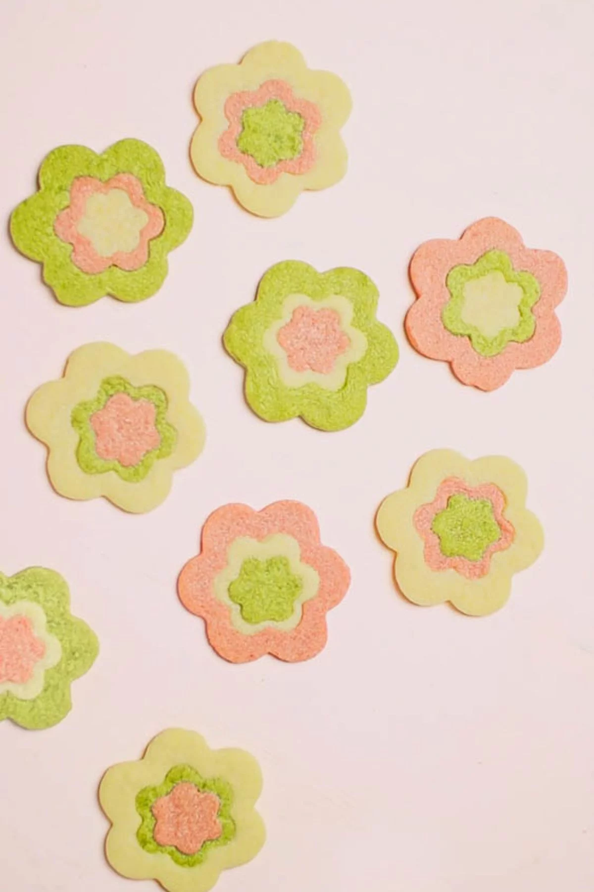 かわいい花のかたち♡3色の春色クッキーのレシピ