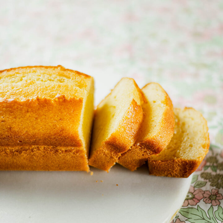 フランスの子供たちが幼稚園で初めて習うヨーグルトケーキのレシピ
