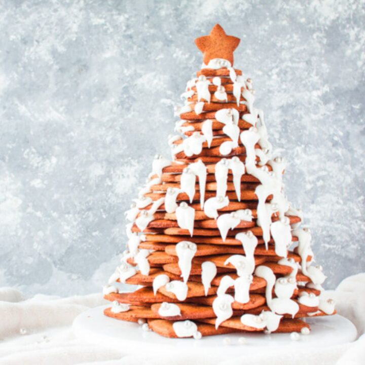 ジンジャーブレッドクッキーで作るクリスマスツリー